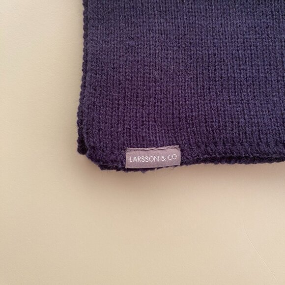 Larsson & Co Unisex Knit Scarf - Picture 4 of 5